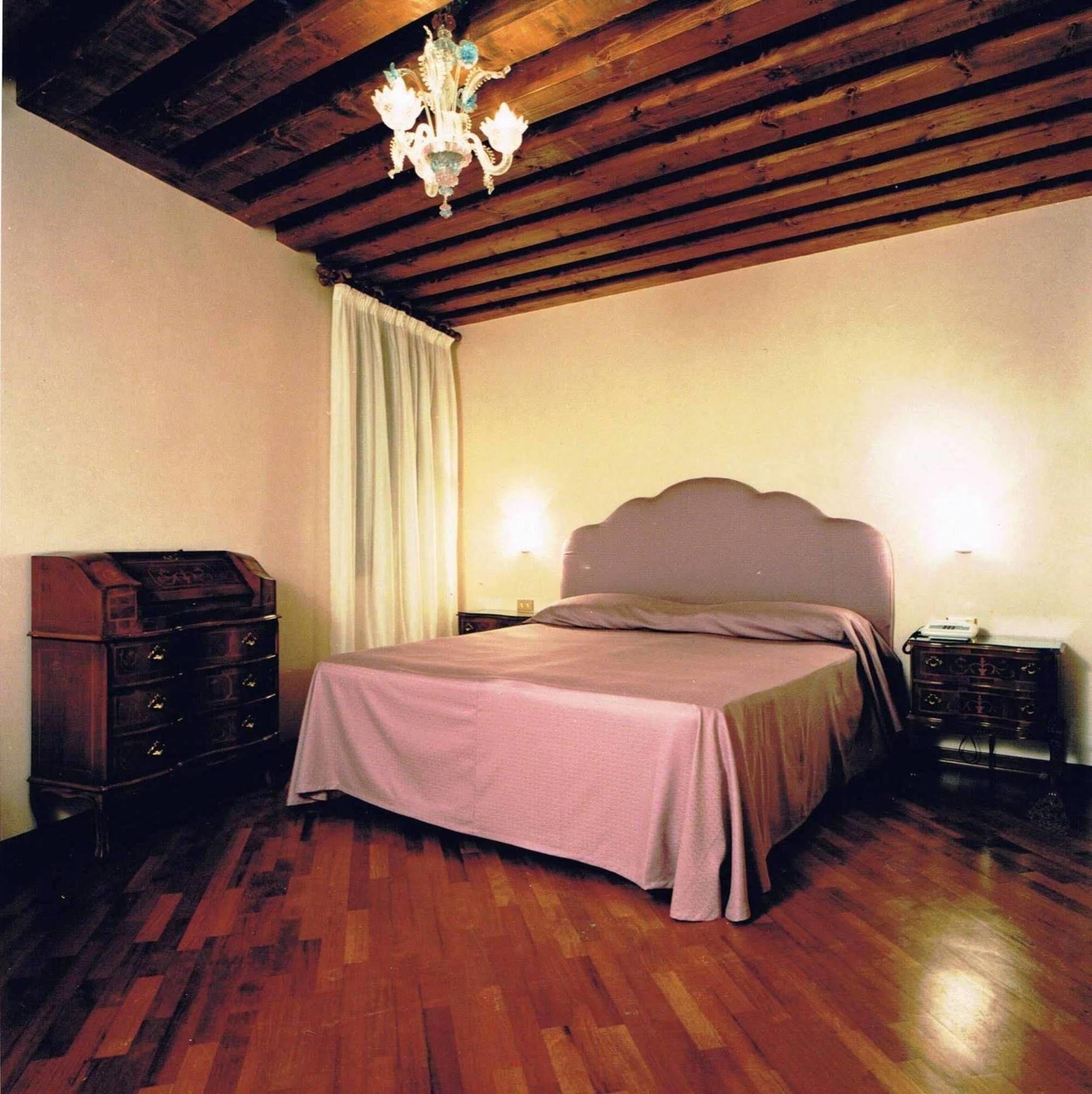 Hotel Piccola Fenice Venice Luaran gambar